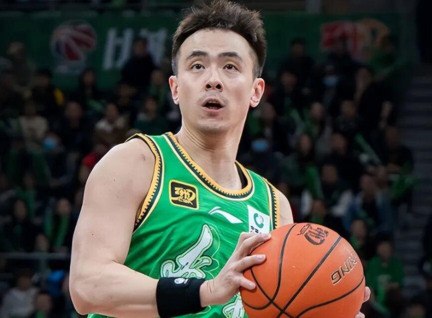 赵继伟赛季首秀完美，CBA又来超级外援！